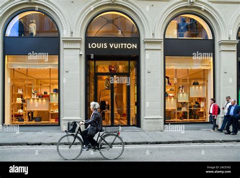 Louis Vuitton stores in Italy